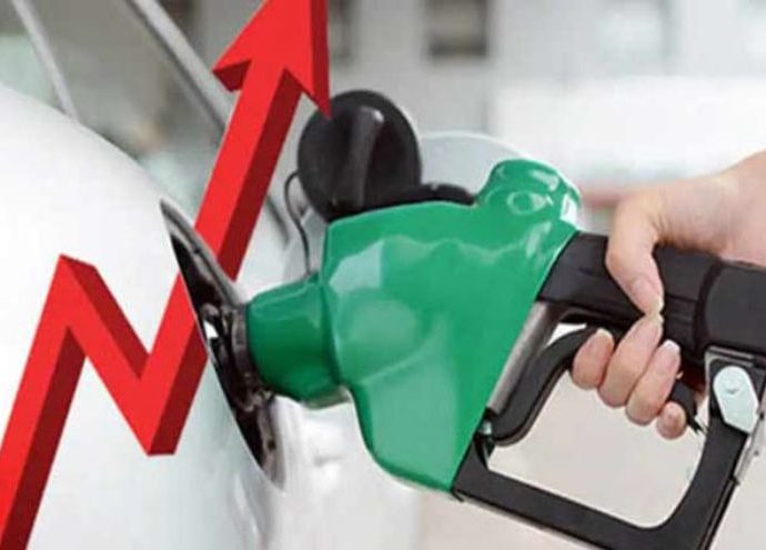Petrol hits Rs458.40, diesel Rs520.35 as Pakistan sees highest ever fuel price hike